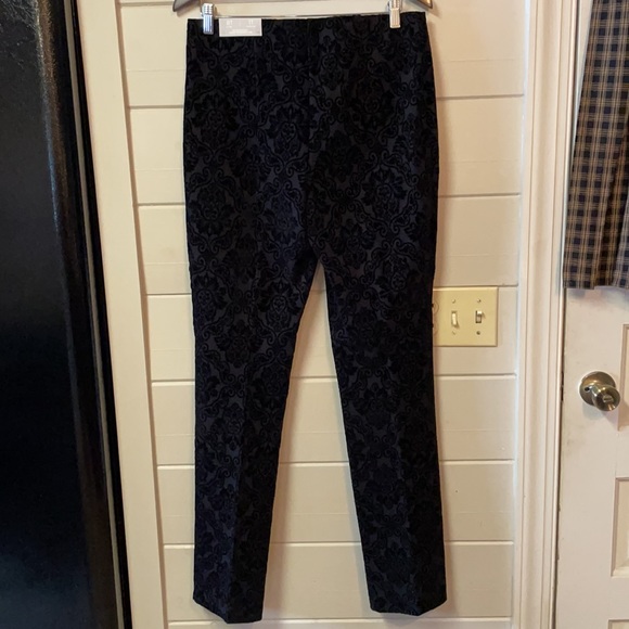 Chico’s So Slimming Raised Scroll Juliet Straight Leg Pull On Pants Size 8T. - Picture 3 of 9